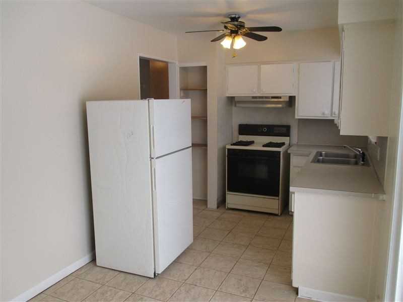 4201 Brighton Dr - Photo 2 of 13