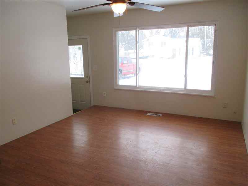 4201 Brighton Dr - Photo 3 of 13