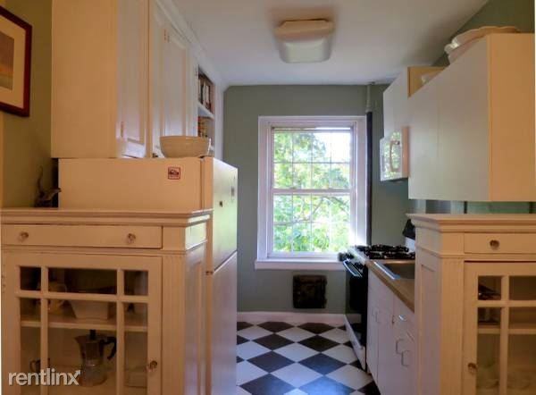 85 N Broadway - Photo 3 of 15