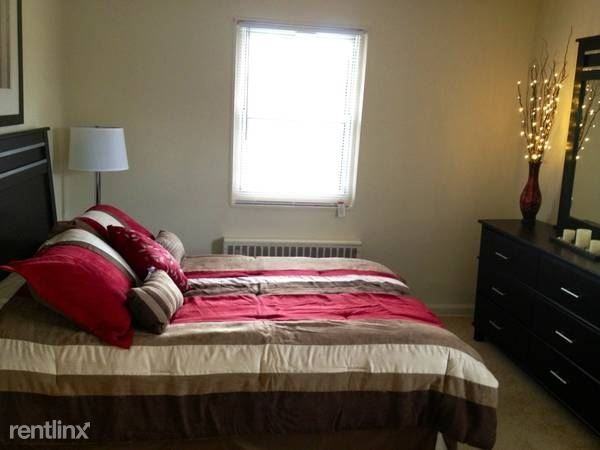 Beaumont Cir - Photo 3 of 7