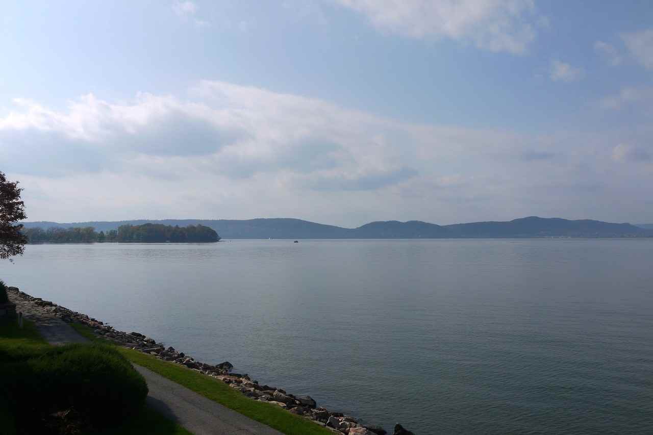 610 Half Moon Bay Dr - Photo 3 of 21