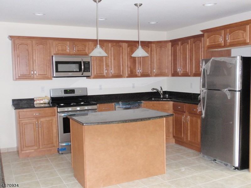 34 Rosol Ln - Photo 3 of 8