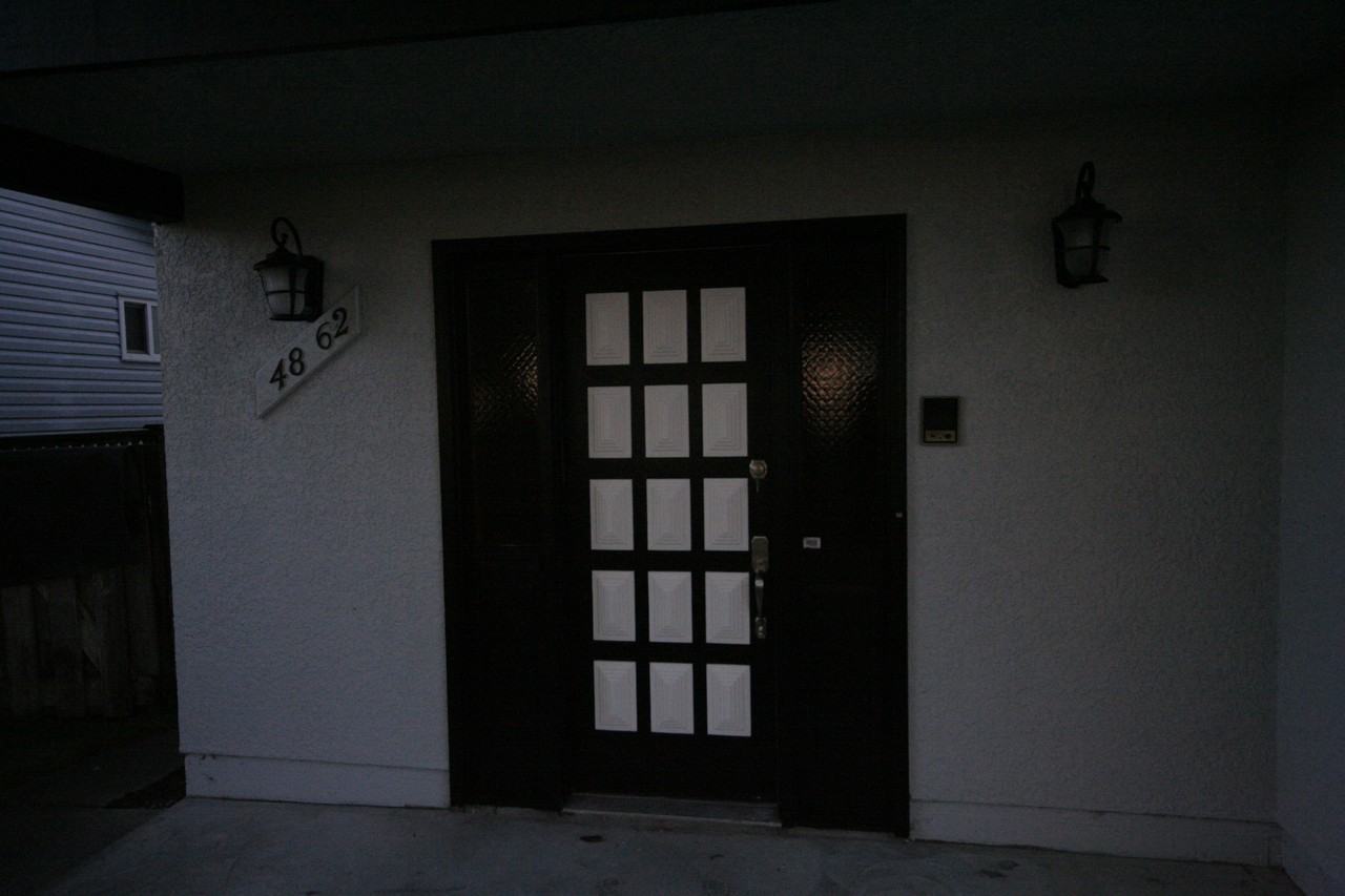 4860 58 St - Photo 3 of 29