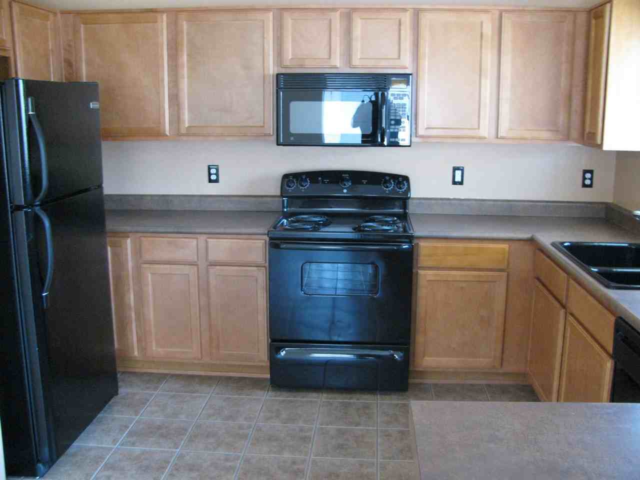 3740 E Felix Blvd - Photo 3 of 6