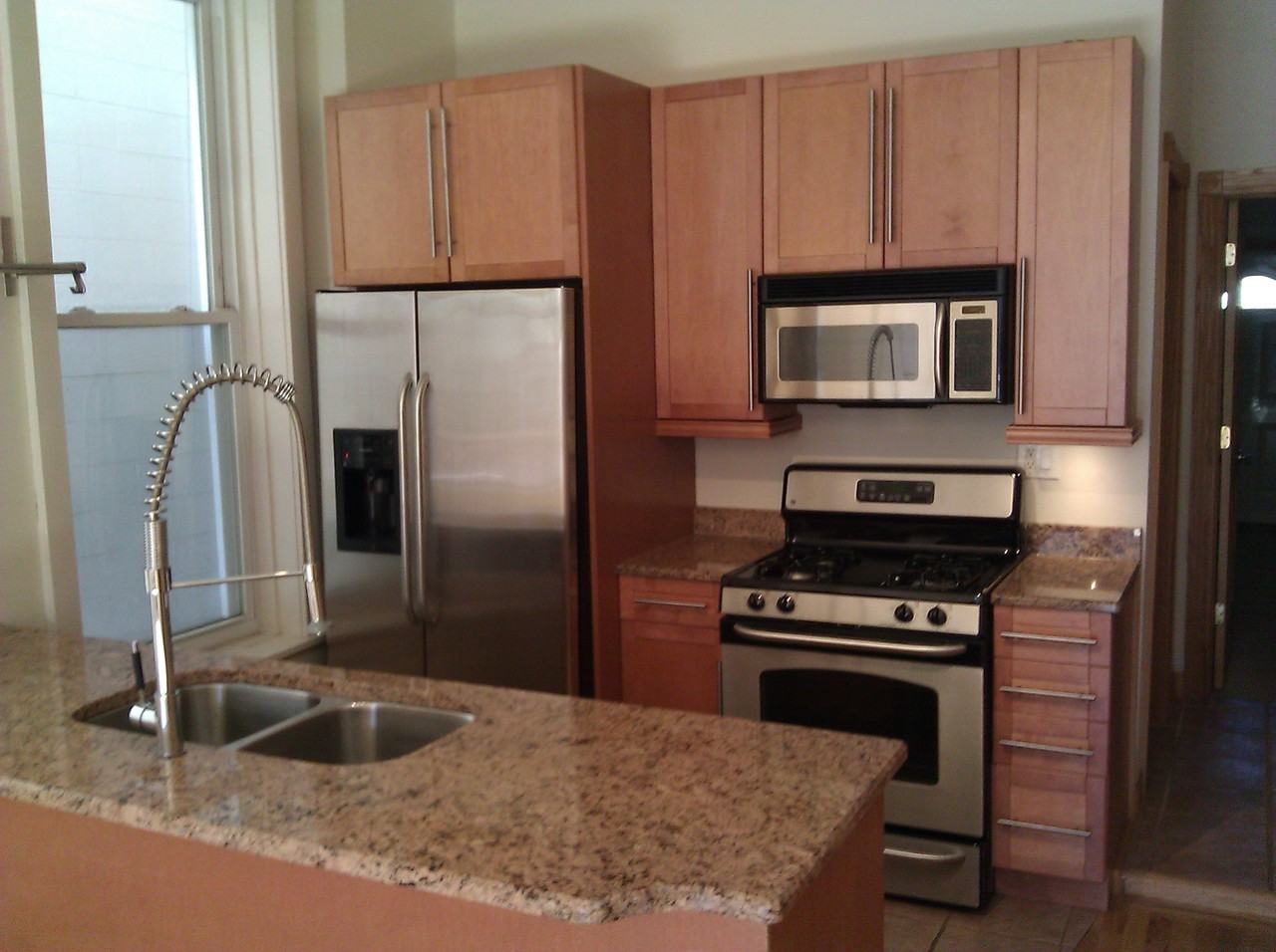 2740 West Haddon Avenue #1A - Photo 4 of 23