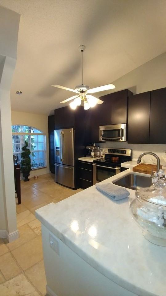 2542 Stony Brook Ln - Photo 3 of 12