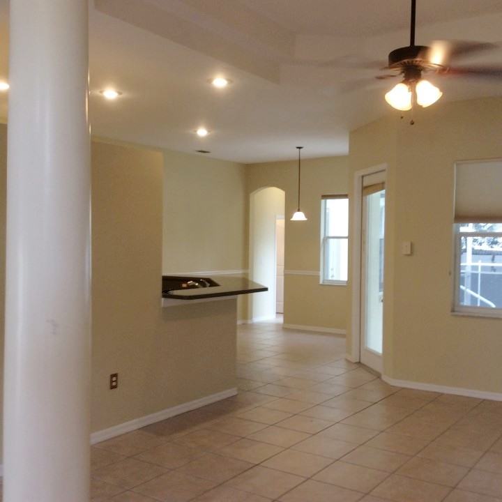 1504 Canoe Dr - Photo 2 of 11