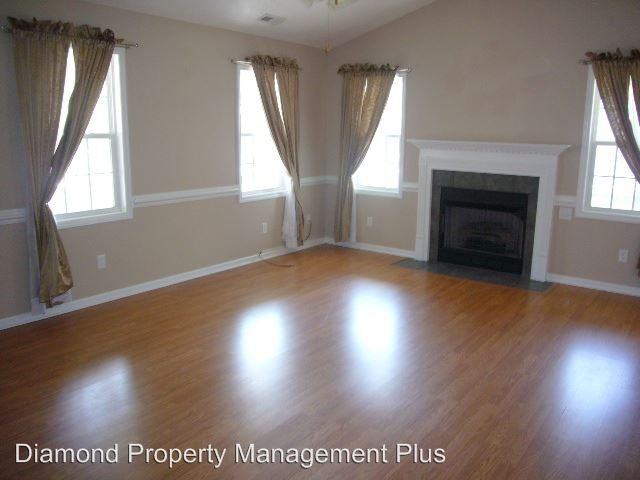 109 Joshua Norman Dr - Photo 2 of 15