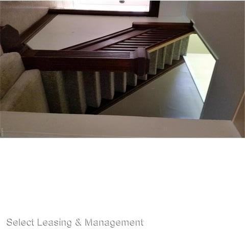 8242 Buchanan Ave - Photo 3 of 7