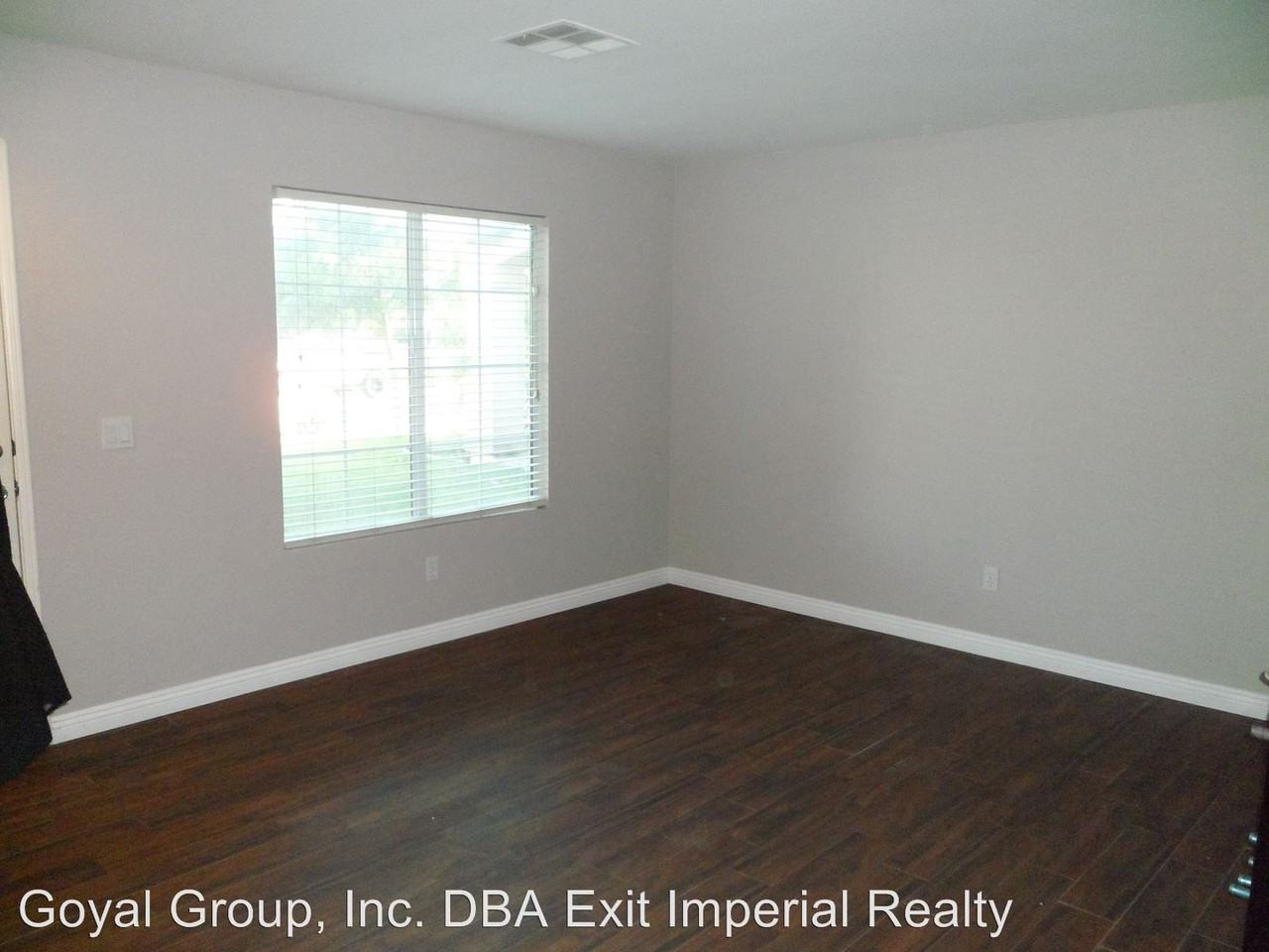 1017 Olive Way - Photo 2 of 13