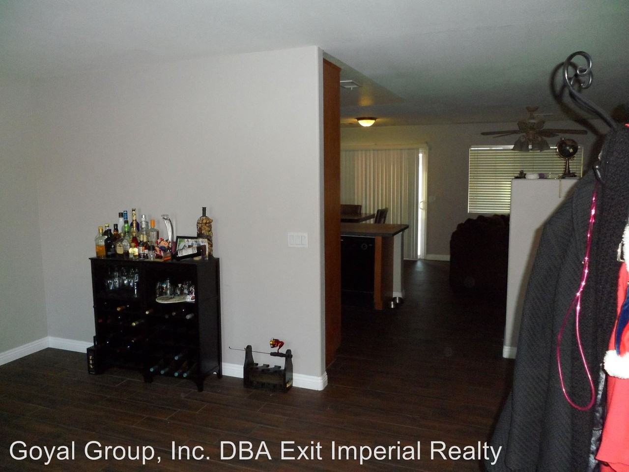 1017 Olive Way - Photo 3 of 13