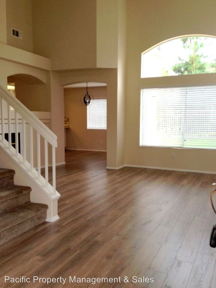 32145 Via Cesario - Photo 3 of 17