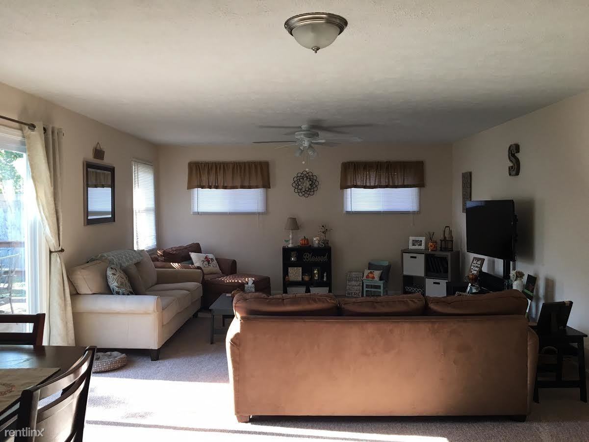 45 Gunnison Ct - Photo 2 of 15