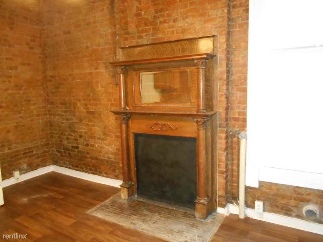 615 St Catherine St - Photo 2 of 5