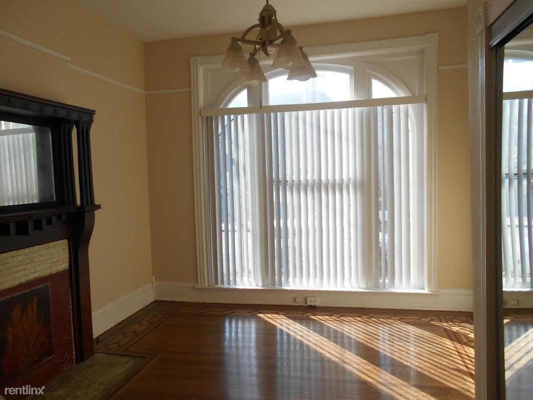 615 St Catherine St - Photo 3 of 5