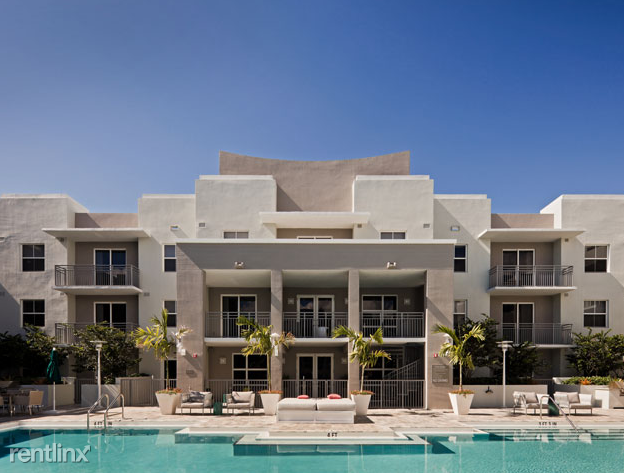 200 Bird Rd - Photo 2 of 9