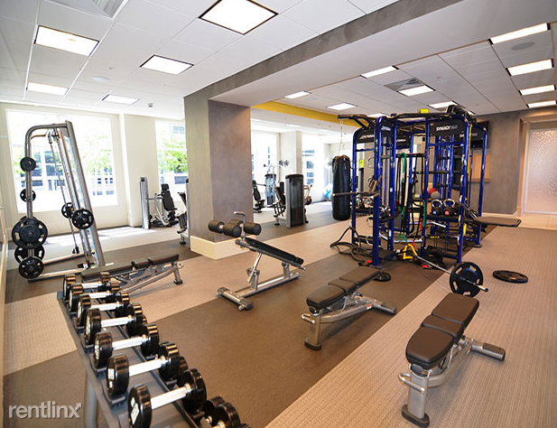 200 Bird Rd - Photo 3 of 9