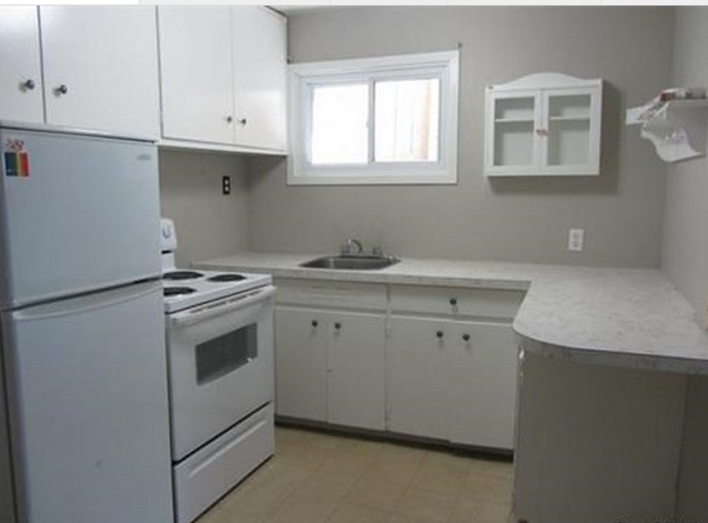 720 6 Street East - Photo 3 of 6