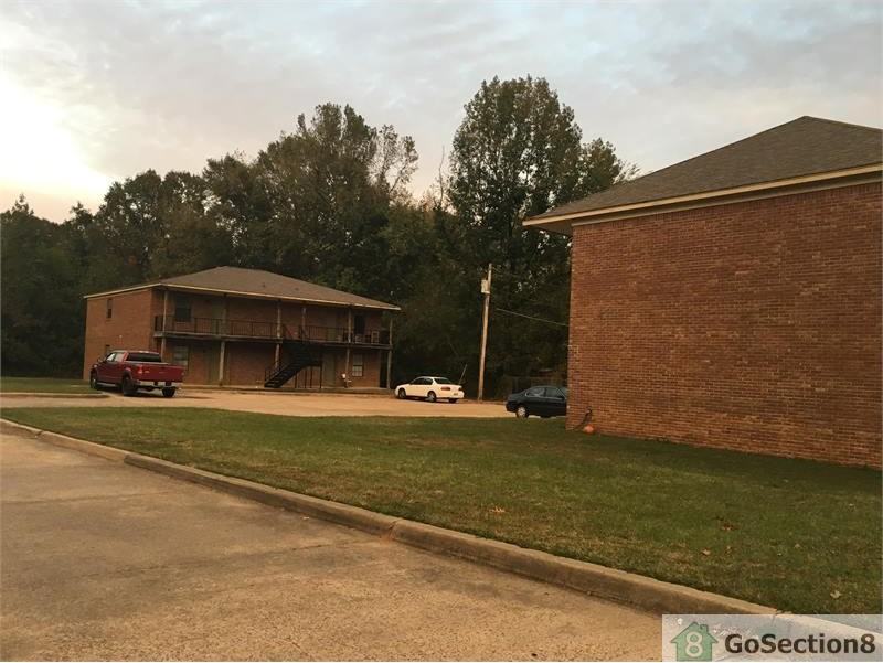 970 Dixon Rd - Photo 3 of 12