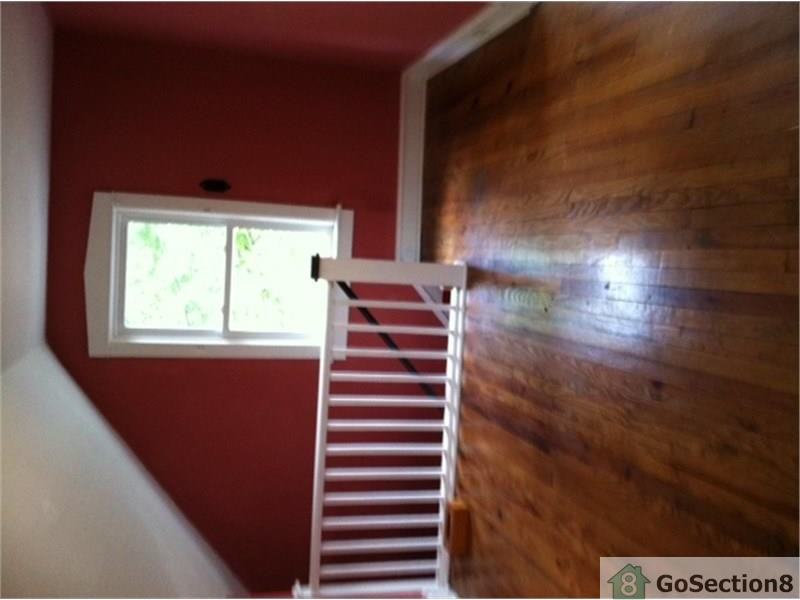 1943 Lexington Ave - Photo 2 of 4