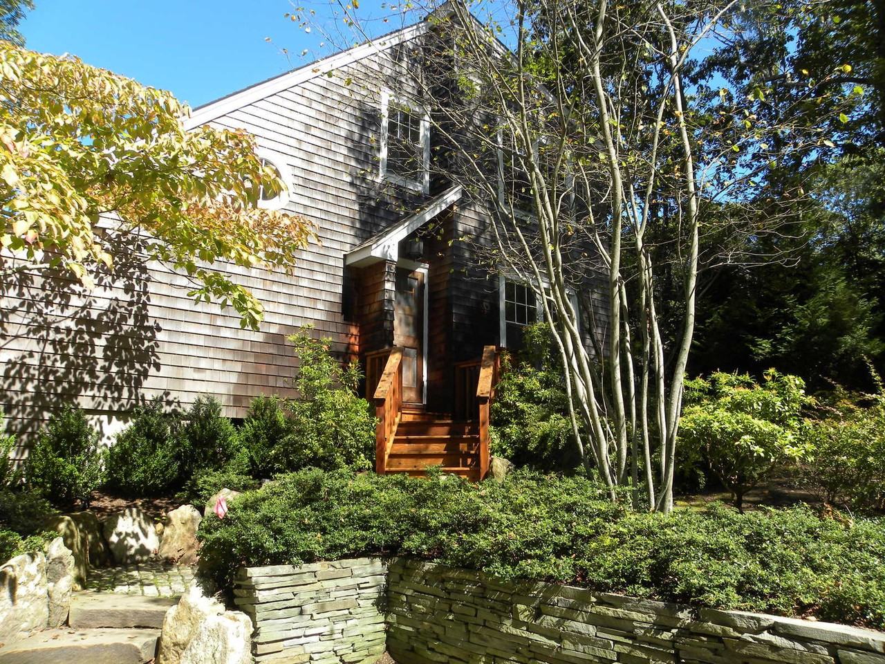 42-70 Settlers Landing Ln - Photo 2 of 16