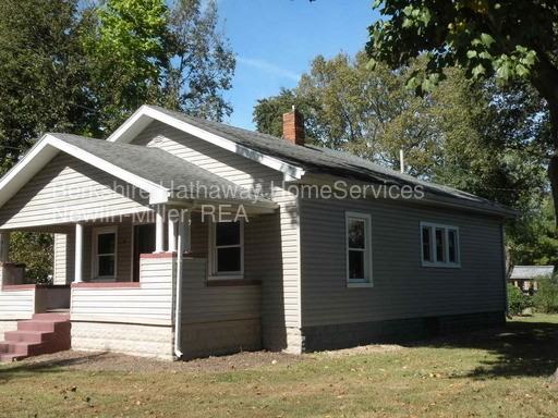 219 Cherry St - Photo 2 of 13