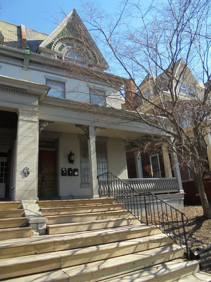 1427-1429 NORTH FRONT STREET - Photo 2 of 12