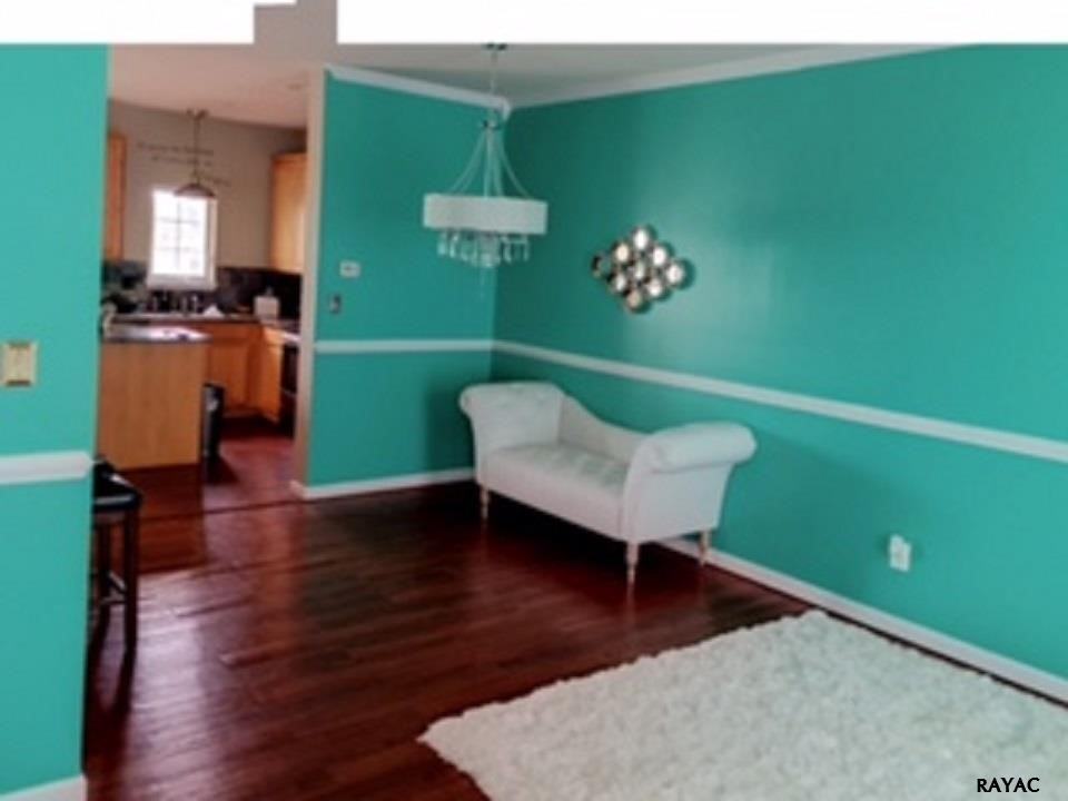 4096 Majestic Ct - Photo 2 of 7