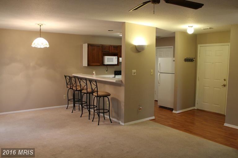 202 Thames Way #C - Photo 3 of 27