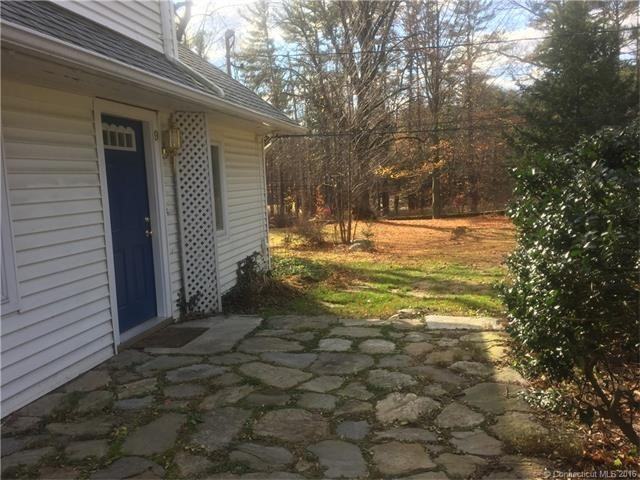 9 Ellen Ln - Photo 3 of 24