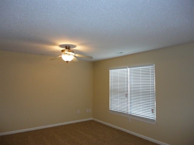1759 Juniper Ln - Photo 2 of 16