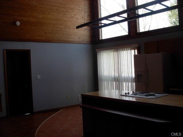 129 Huntingtown Rd - Photo 3 of 13