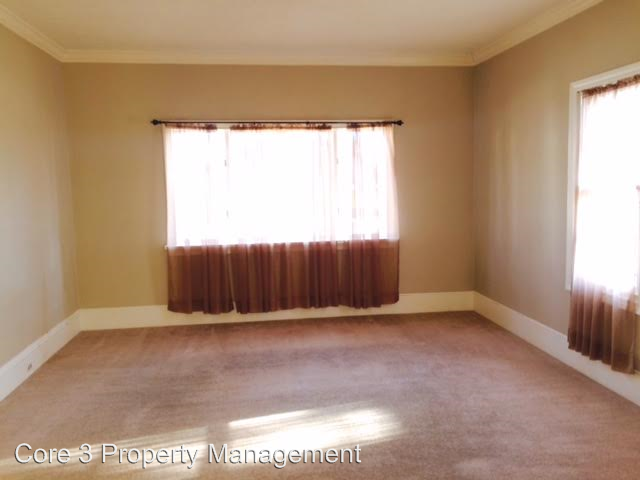 712 N Roosevelt Ave - Photo 2 of 14