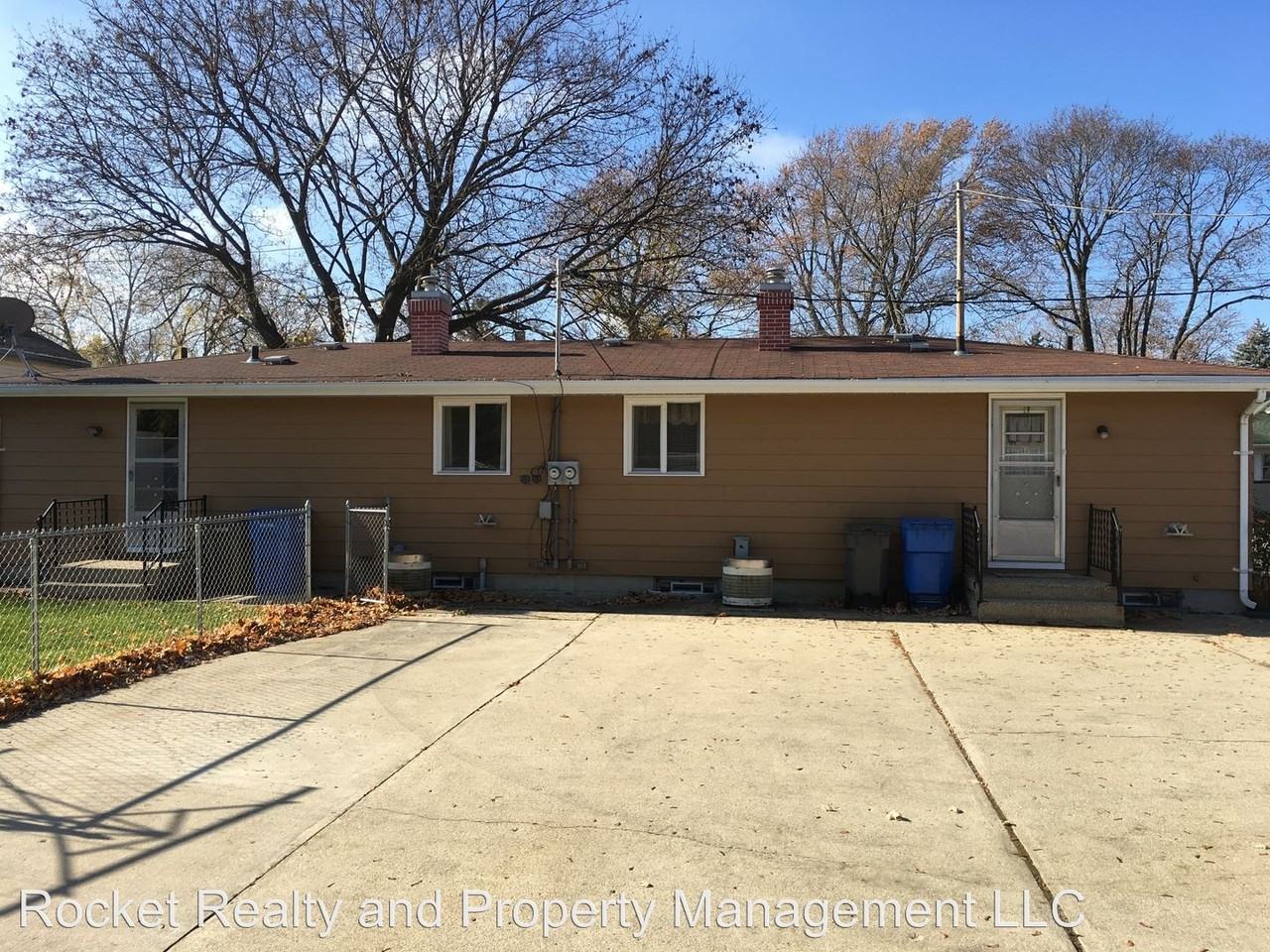 1305 River Dr - Photo 2 of 5