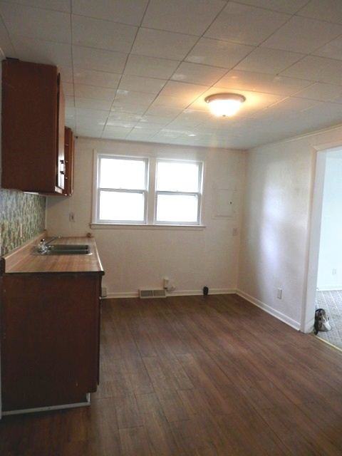 2337 Philo Ave - Photo 2 of 12