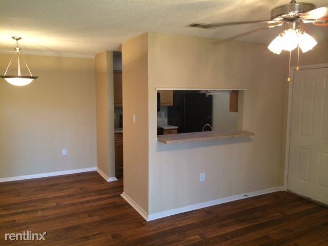 The Palms Apartments - Photo 3 of 11