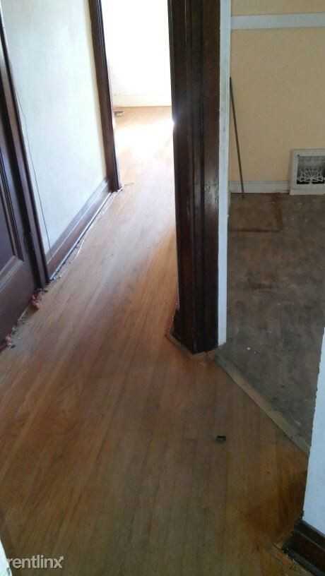 4554 Arlington Ave - Photo 3 of 4
