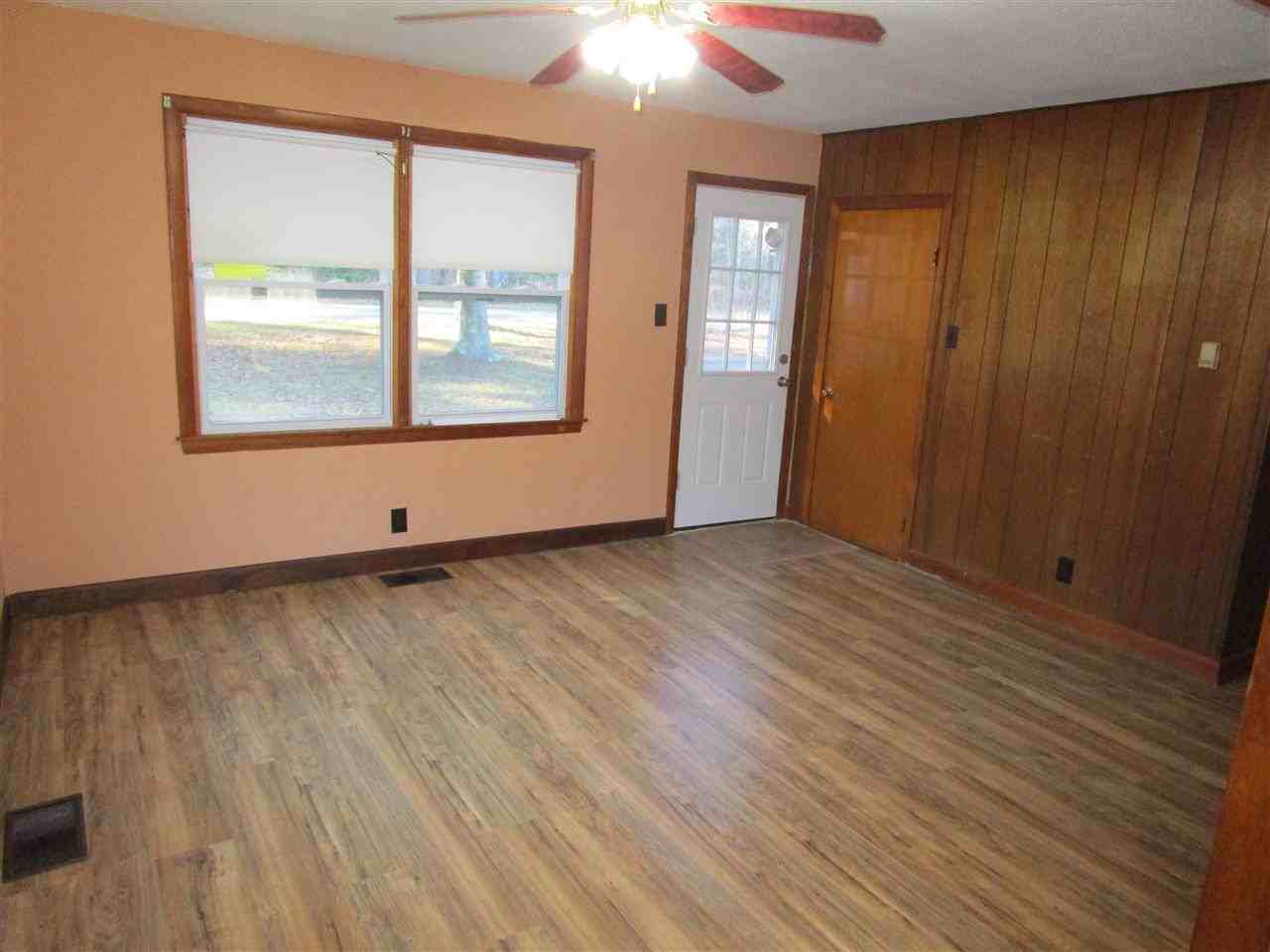 644 Warwick Rd - Photo 3 of 10