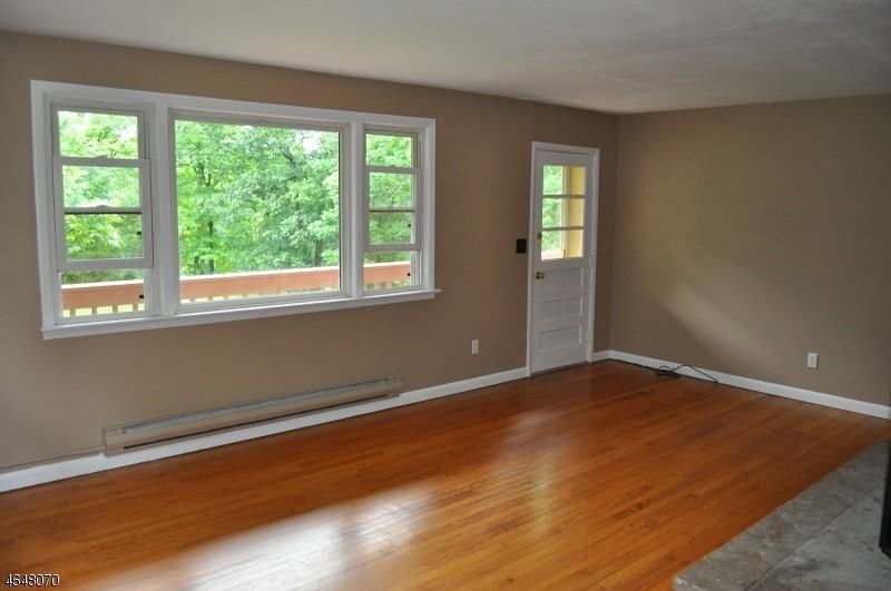 6 Circle Dr - Photo 2 of 24