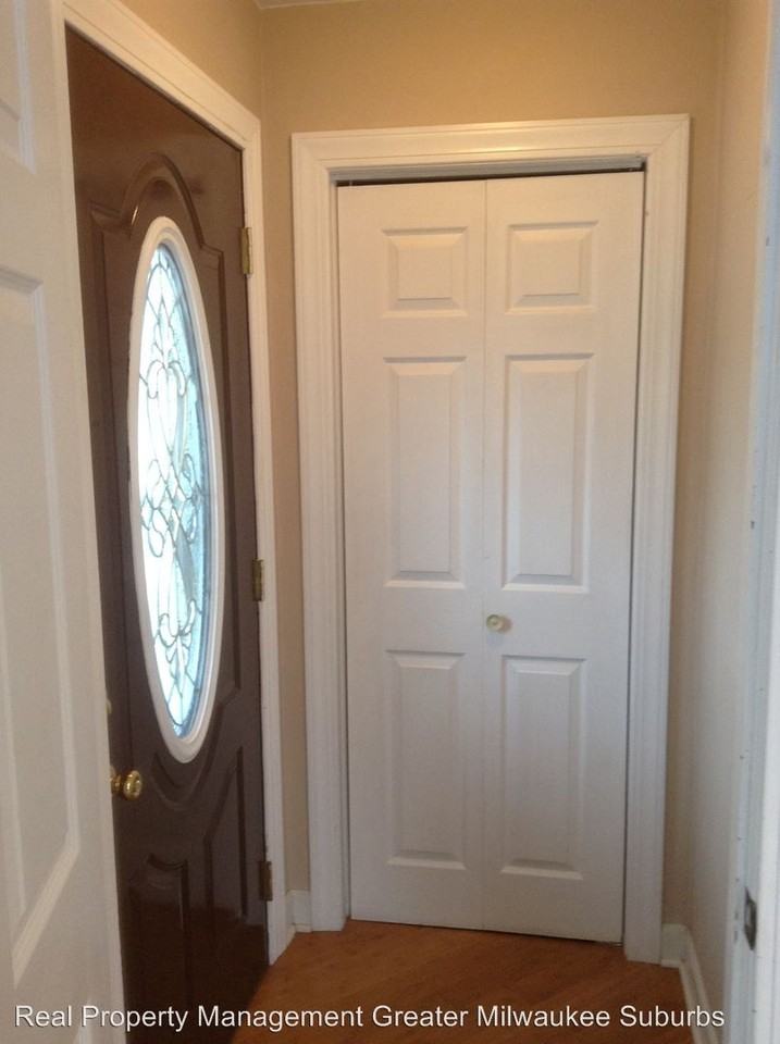 631 Forest St - Photo 3 of 36