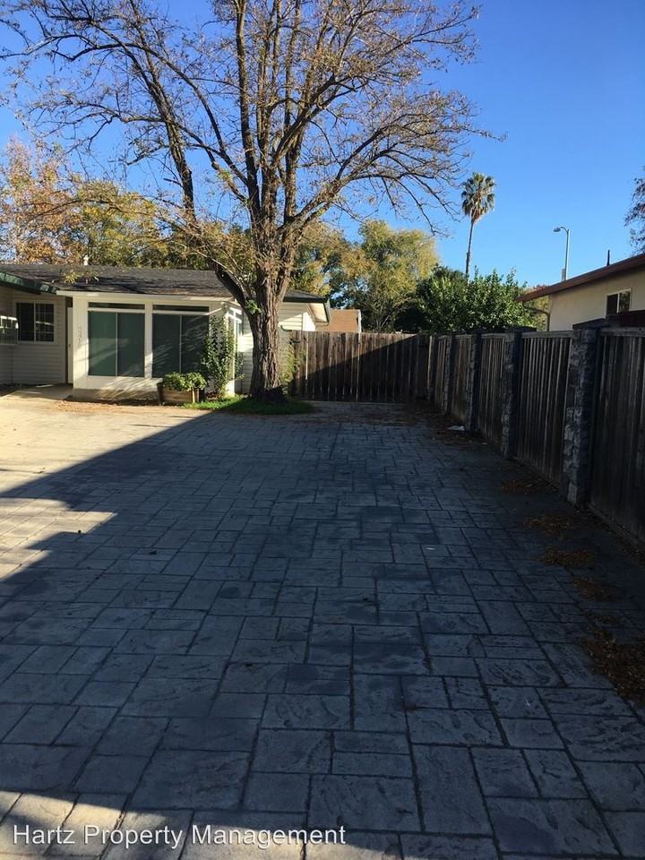 3418 Flamingo Dr - Photo 3 of 22