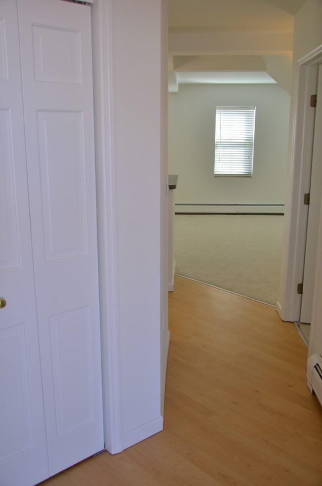 18 Berrian Place #B - Photo 6 of 24