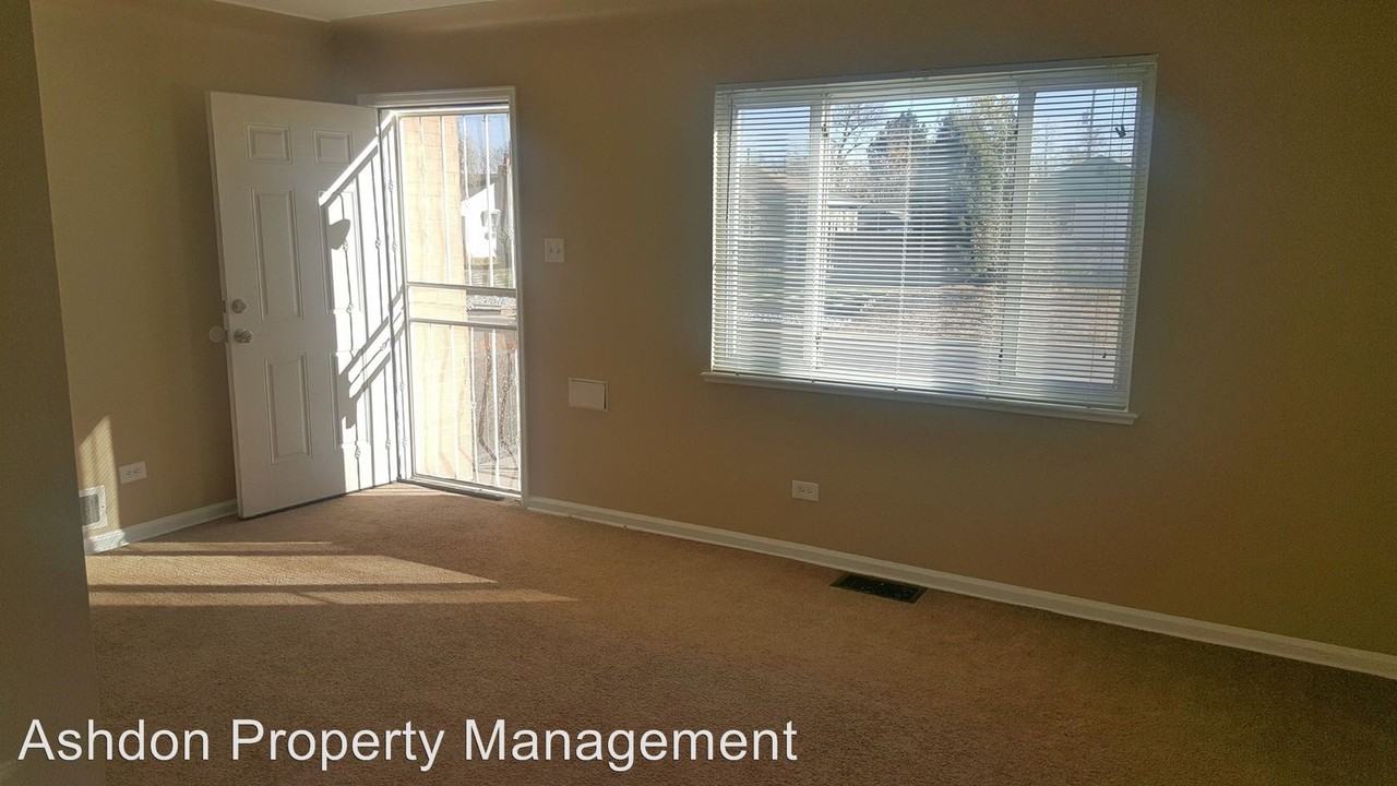 741 S Umatilla Way - Photo 2 of 20