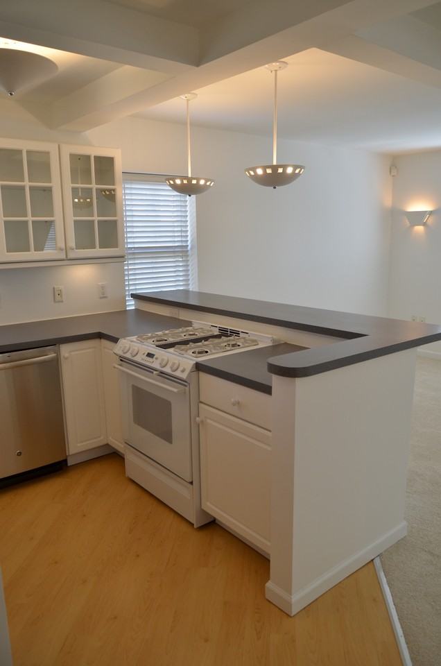 18 Berrian Place #B - Photo 3 of 24