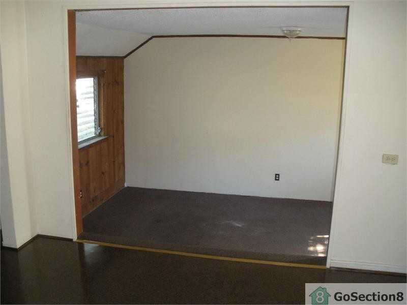 1357 Douglas St - Photo 3 of 8