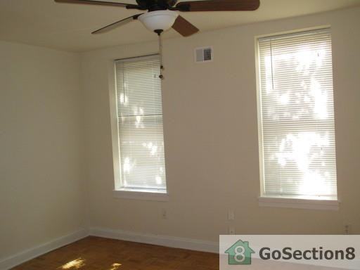 870 E Lombard St - Photo 2 of 14