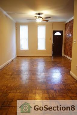 870 E Lombard St - Photo 3 of 14
