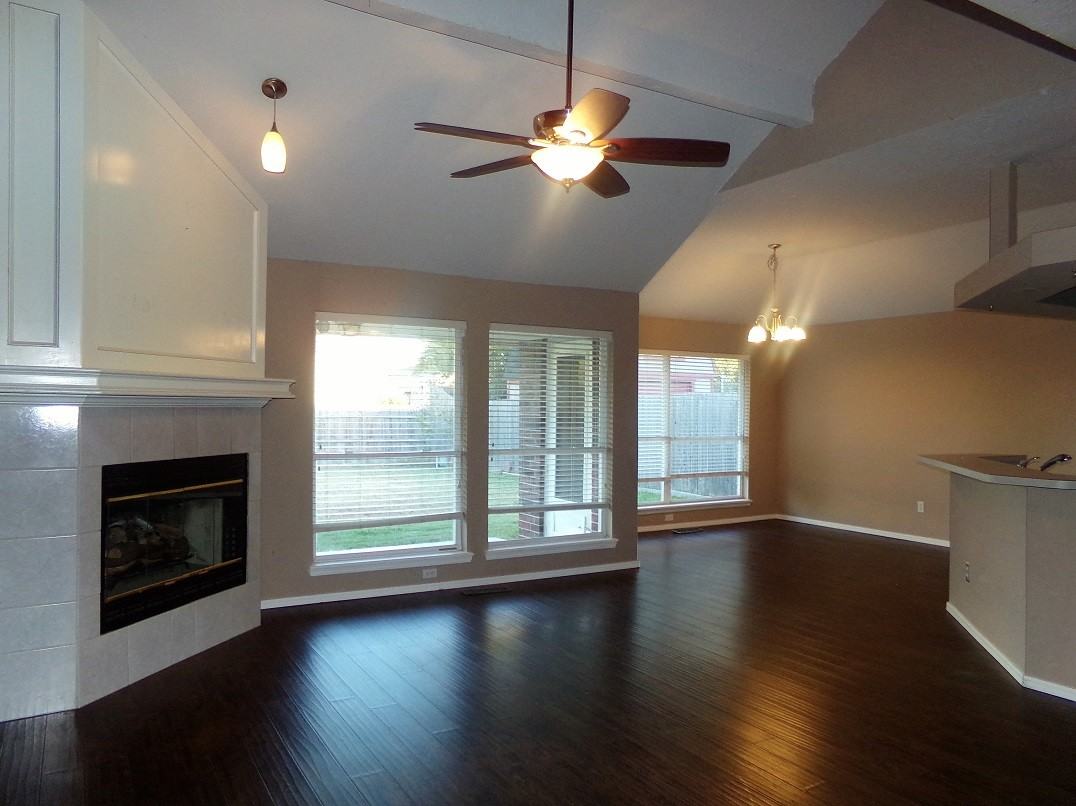 9604 Eagle Hill Dr - Photo 2 of 15