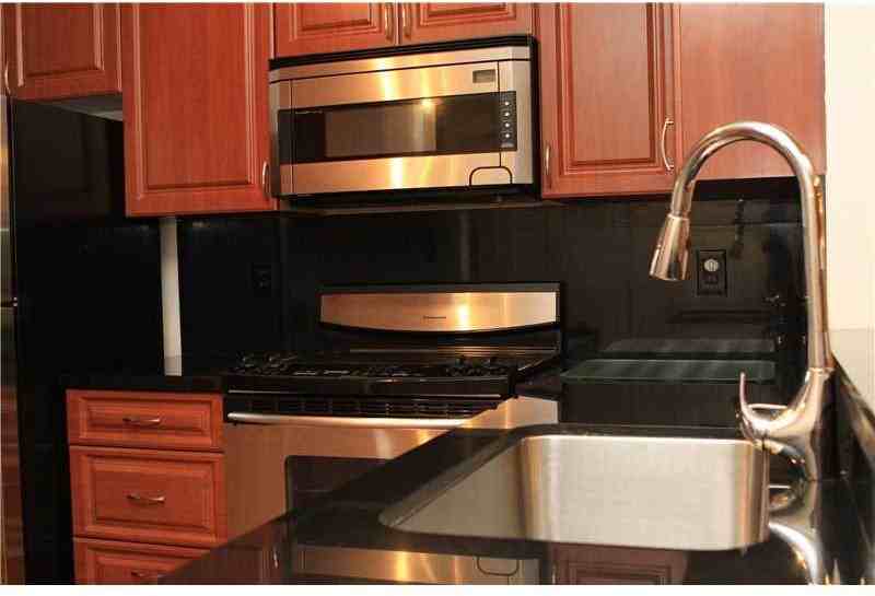 2909 Dorchester Ln #2909 - Photo 3 of 8