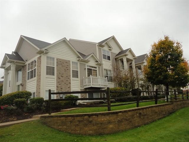 867 Summit Creek Dr - Photo 2 of 19